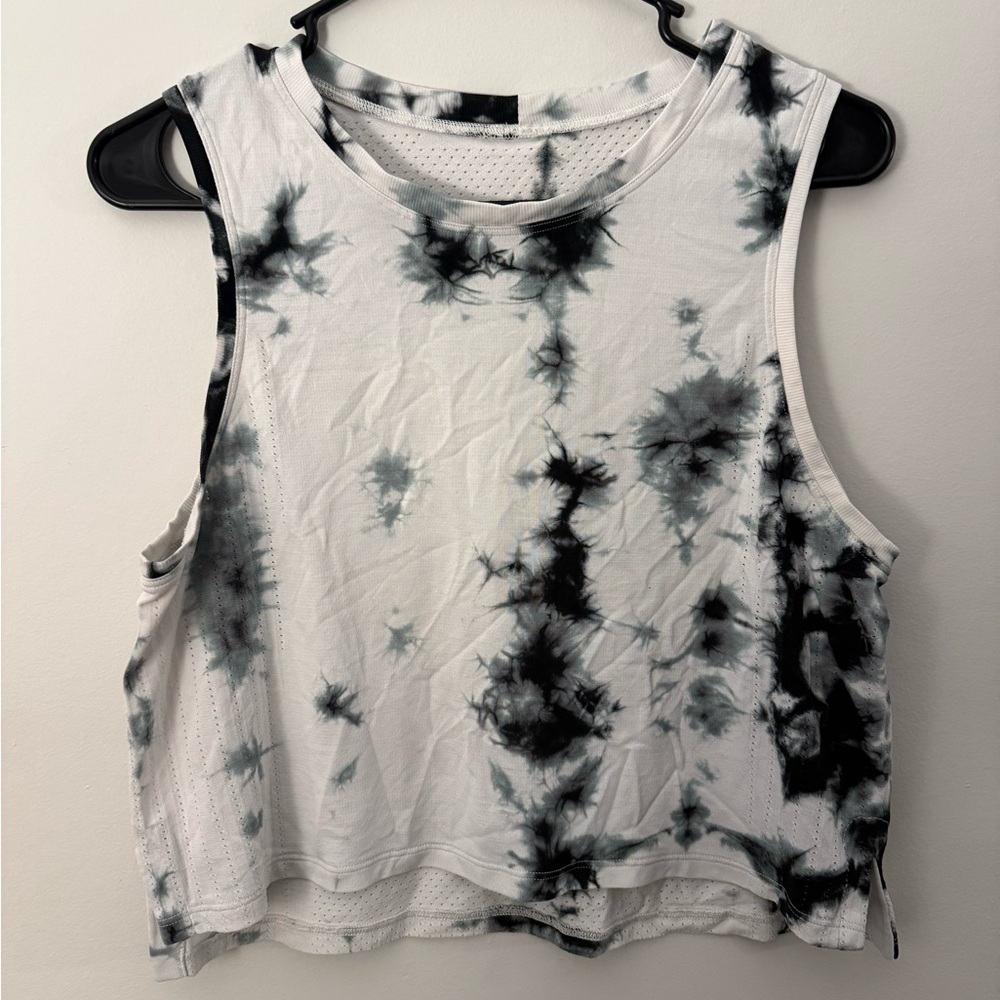 EUC Lululemon Tie-dye Tank Top PTP 20" Cropped